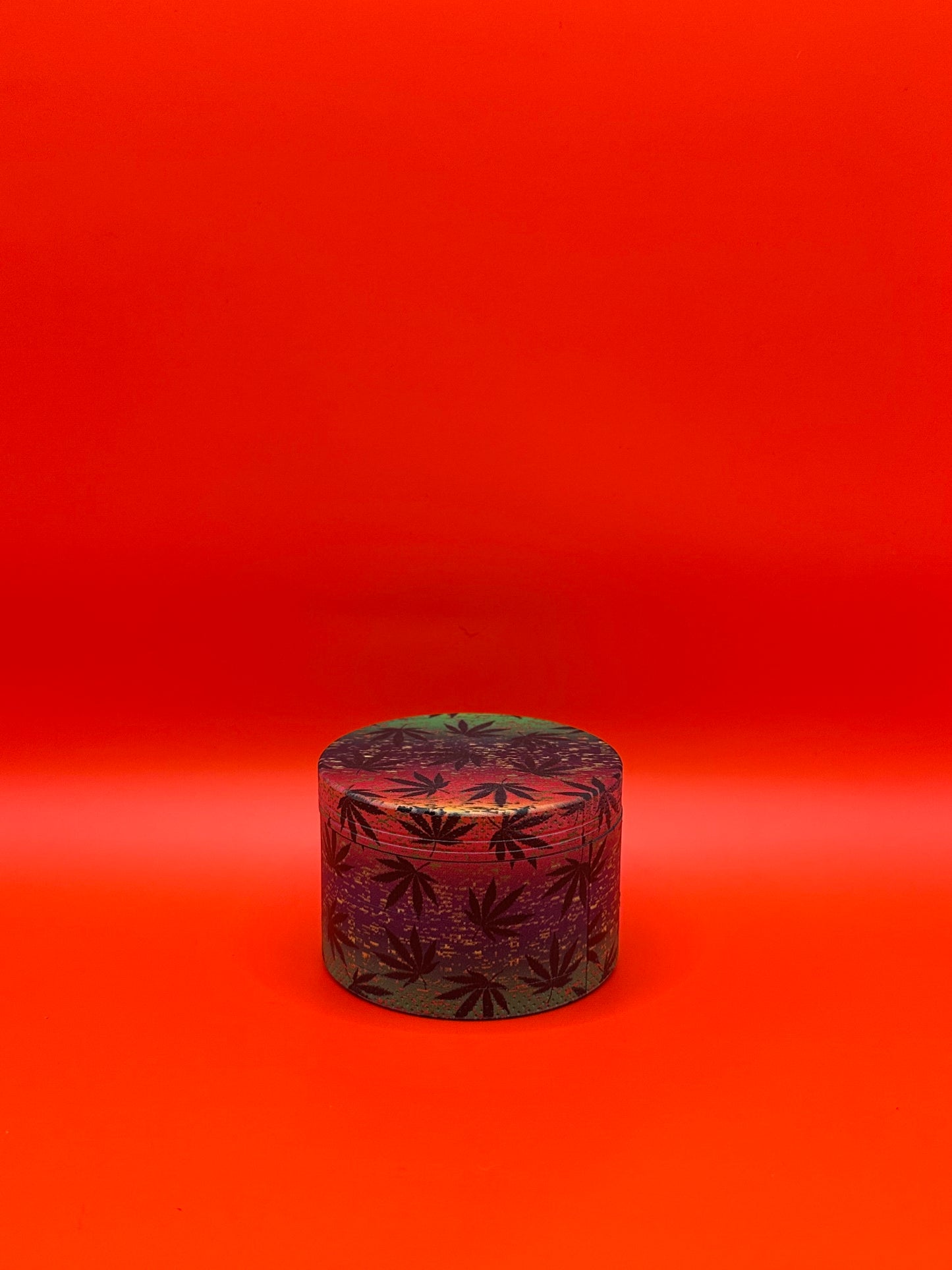 Metal herb grinder