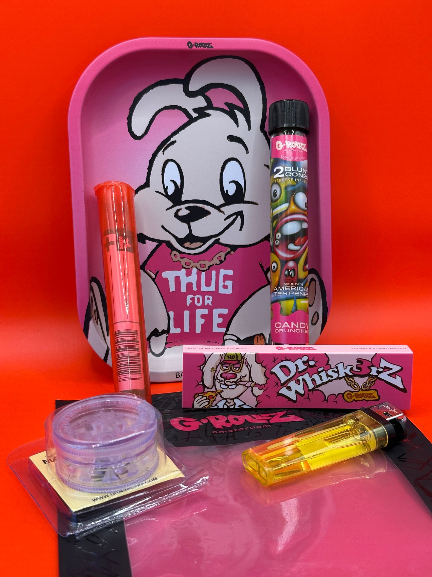 Mixed gift set, lighter, papers, grinder, joint holder, blunt wrap, tray