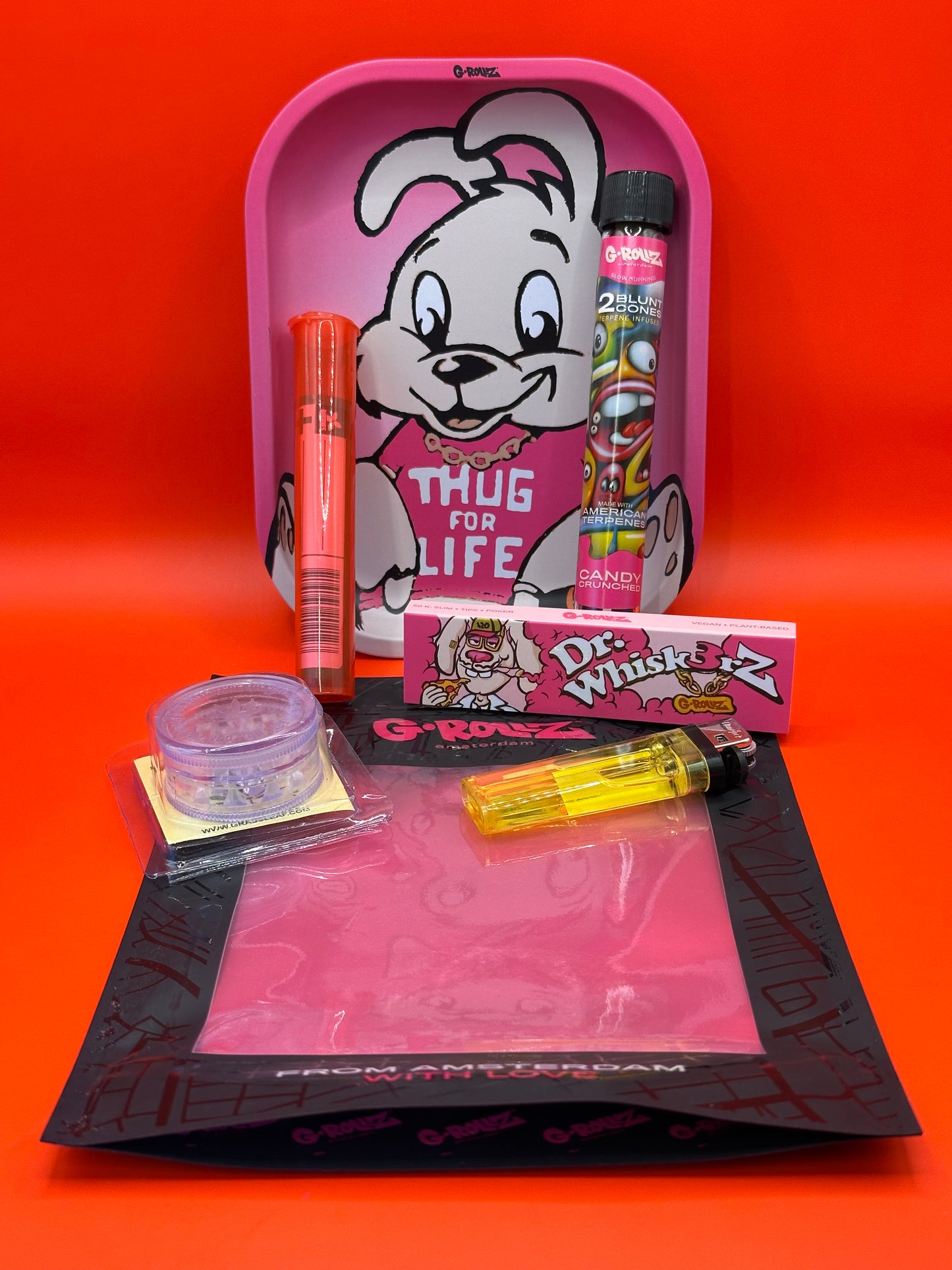 Mixed gift set, lighter, papers, grinder, joint holder, blunt wrap, tray