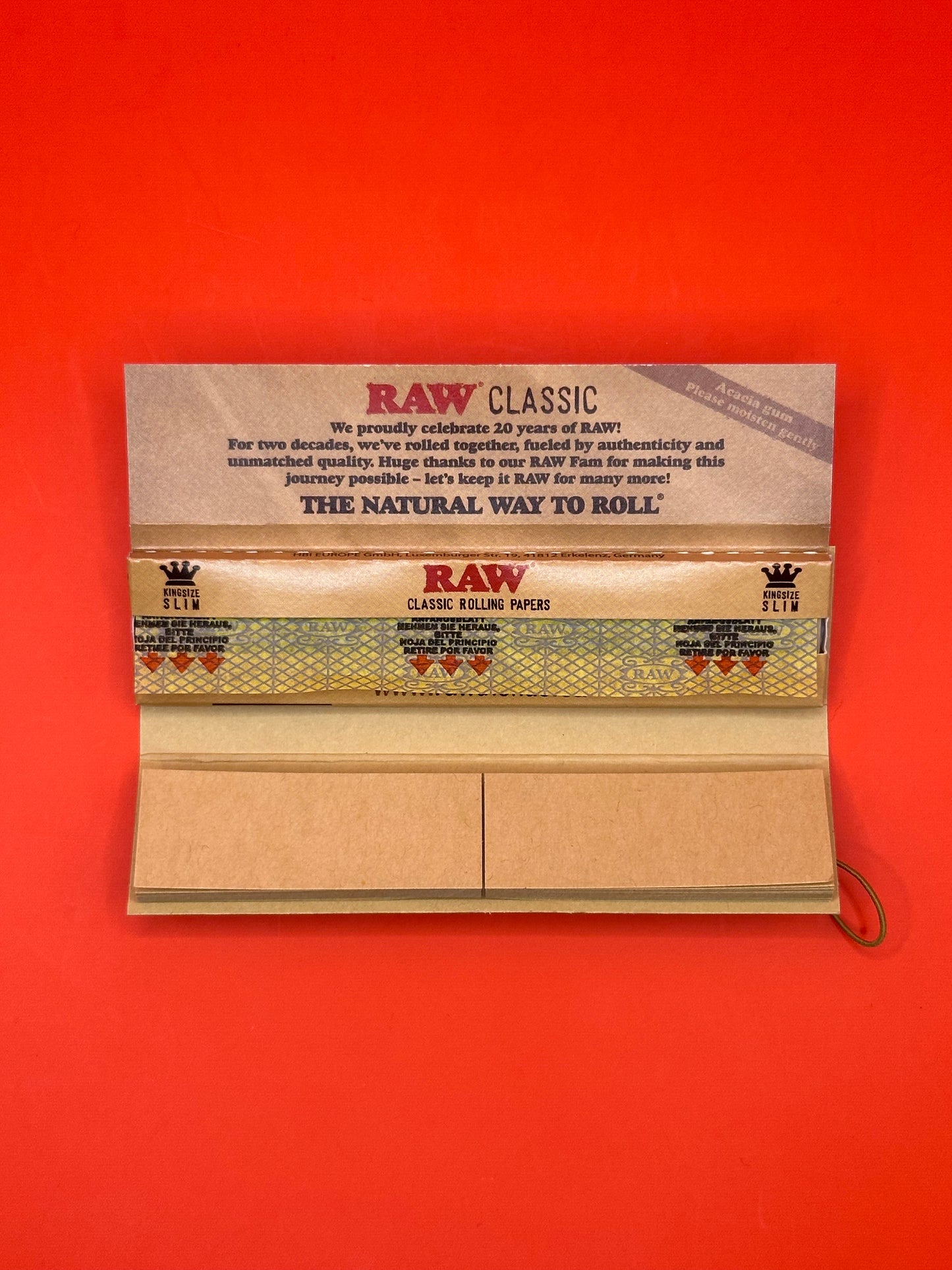 Limited Edition RAW Classic Rolling Papers