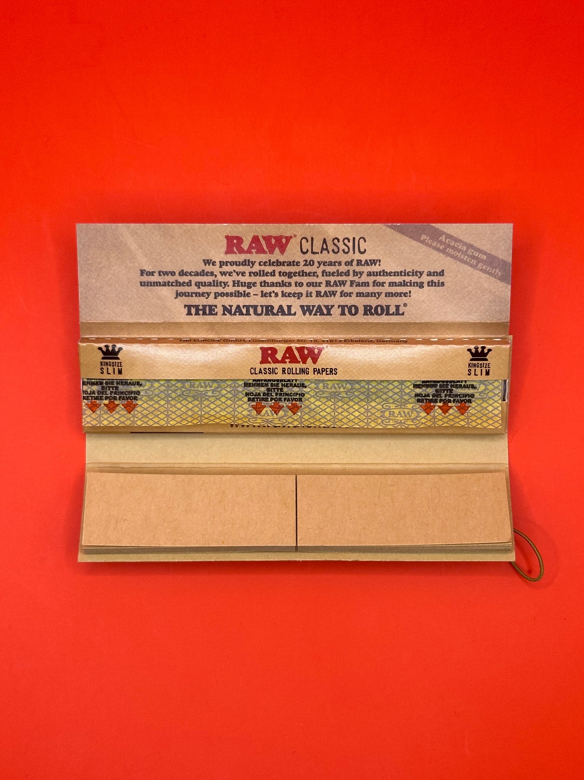 Limited Edition RAW Classic Rolling Papers