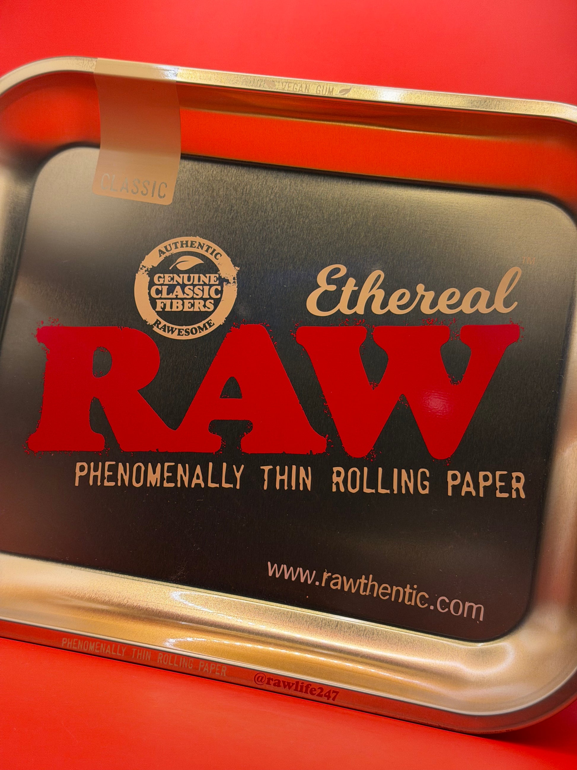 RAW Ethereal Gold Rolling Tray Limited Edition, Shop now! Durable metal construction. Size Large: 34cm x 27.5cm.
All RAW trays come with certificate of 'RAWthenticity' and Iconic RAW branding.
