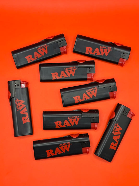 Electric ignition system – no flint, no chemical taste, Windproof design for reliable lighting anywhere, Adjustable extendable poker for easy packing, Durable refillable body with RAW branding
Matte black finish for a clean, minimalist look