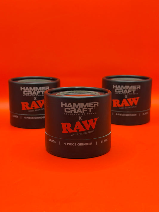 Metal Herb Grinder by RAW, Size large: 63mm, 4-parts: comes with kief collector, High-quality Aluminium. Shop RAW Herb Grinders UK now.